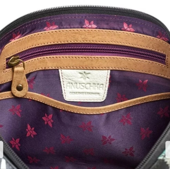 Nwt Anuschka blue Tiger Family Bag Purse painted leather crossbod… - Picture 3 of 5